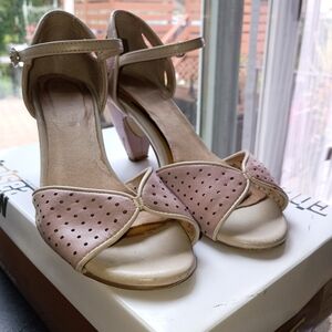 Elegant Pink Peep-Toe Heels Size 6.Sam Scratch See Last Picture